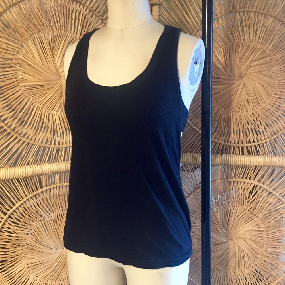 Elizabeth and James cross cross tank top medium built in bra